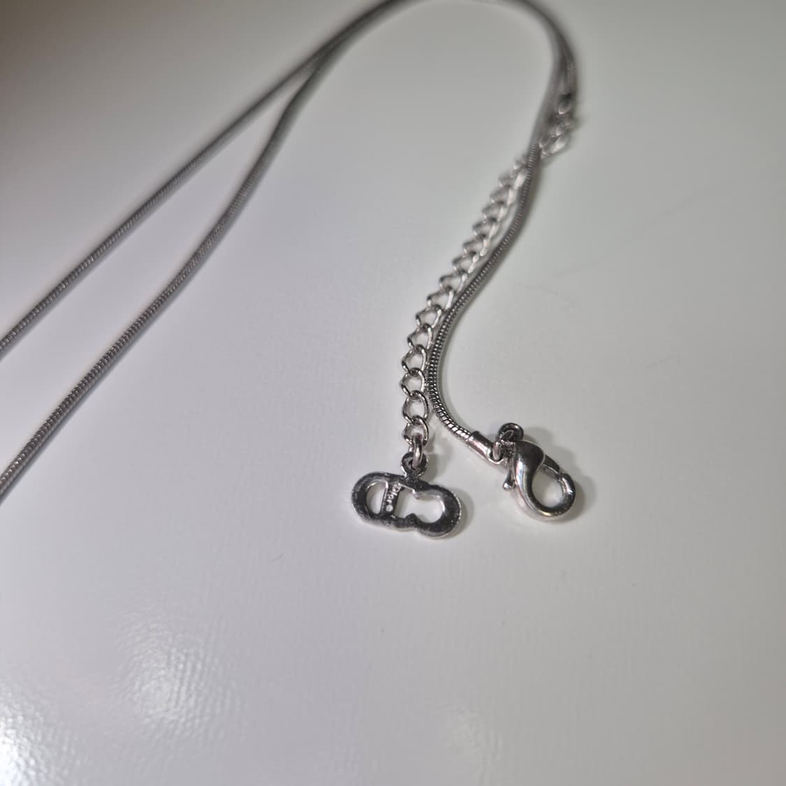 디올 코인 목걸이 (박스X) 상품이미지3