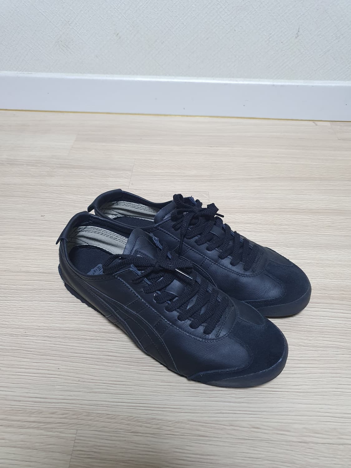 오니츠카 타이거 멕시코66 블랙 스니커즈 270 상품이미지2