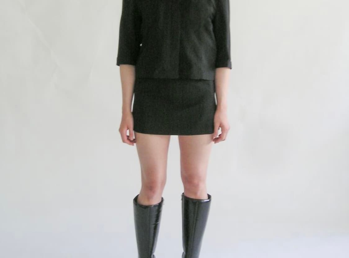 Capri Mini Skirt - Black 상품이미지3