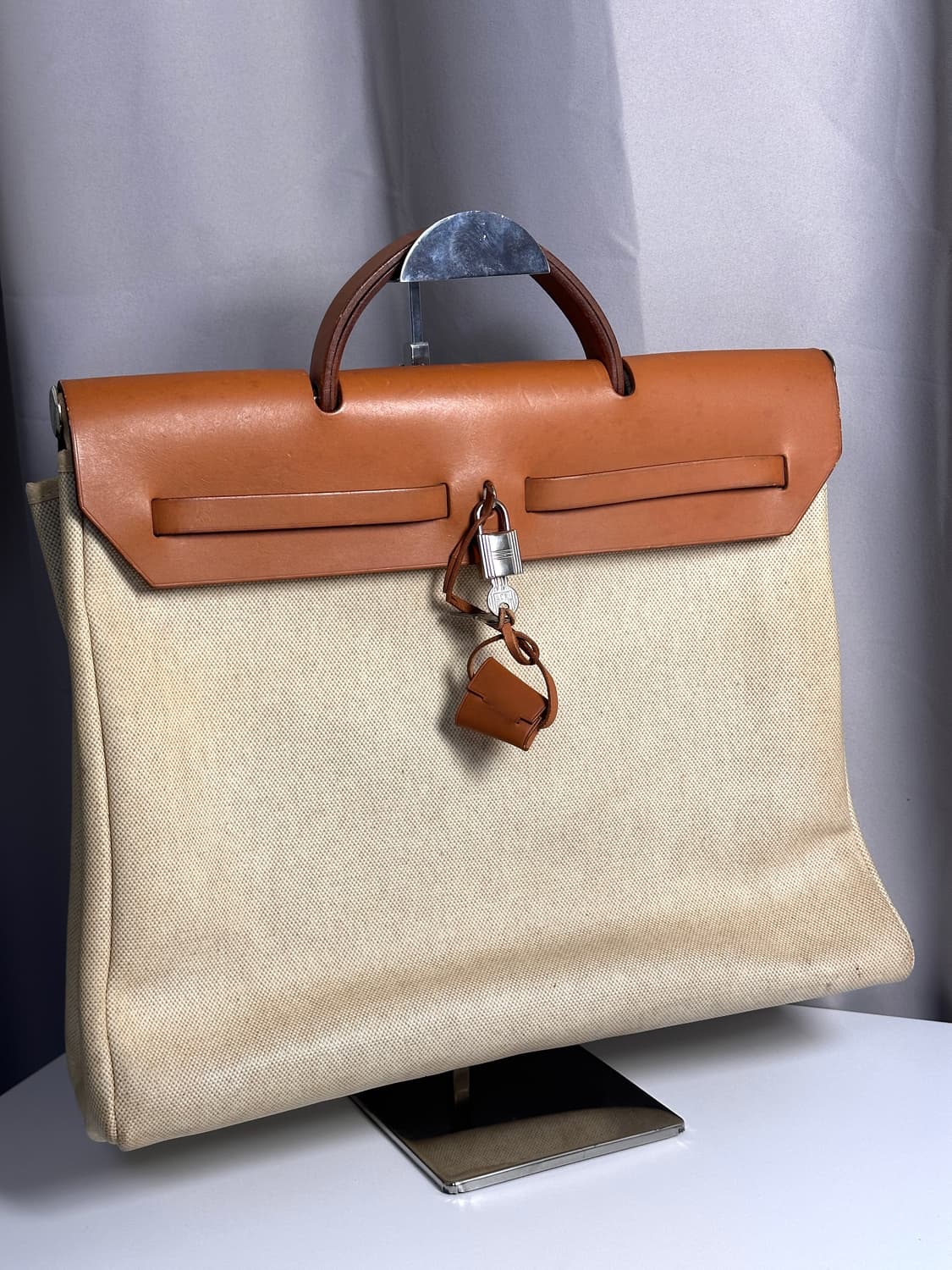 에르메스 에르백 카빈 39 베이지 & 내추럴 가죽 상품이미지2