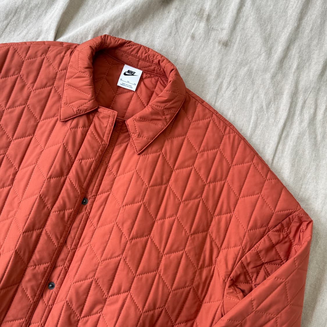 나이키 우먼 오렌지 크롭 퀼팅 점퍼 XL 상품이미지2