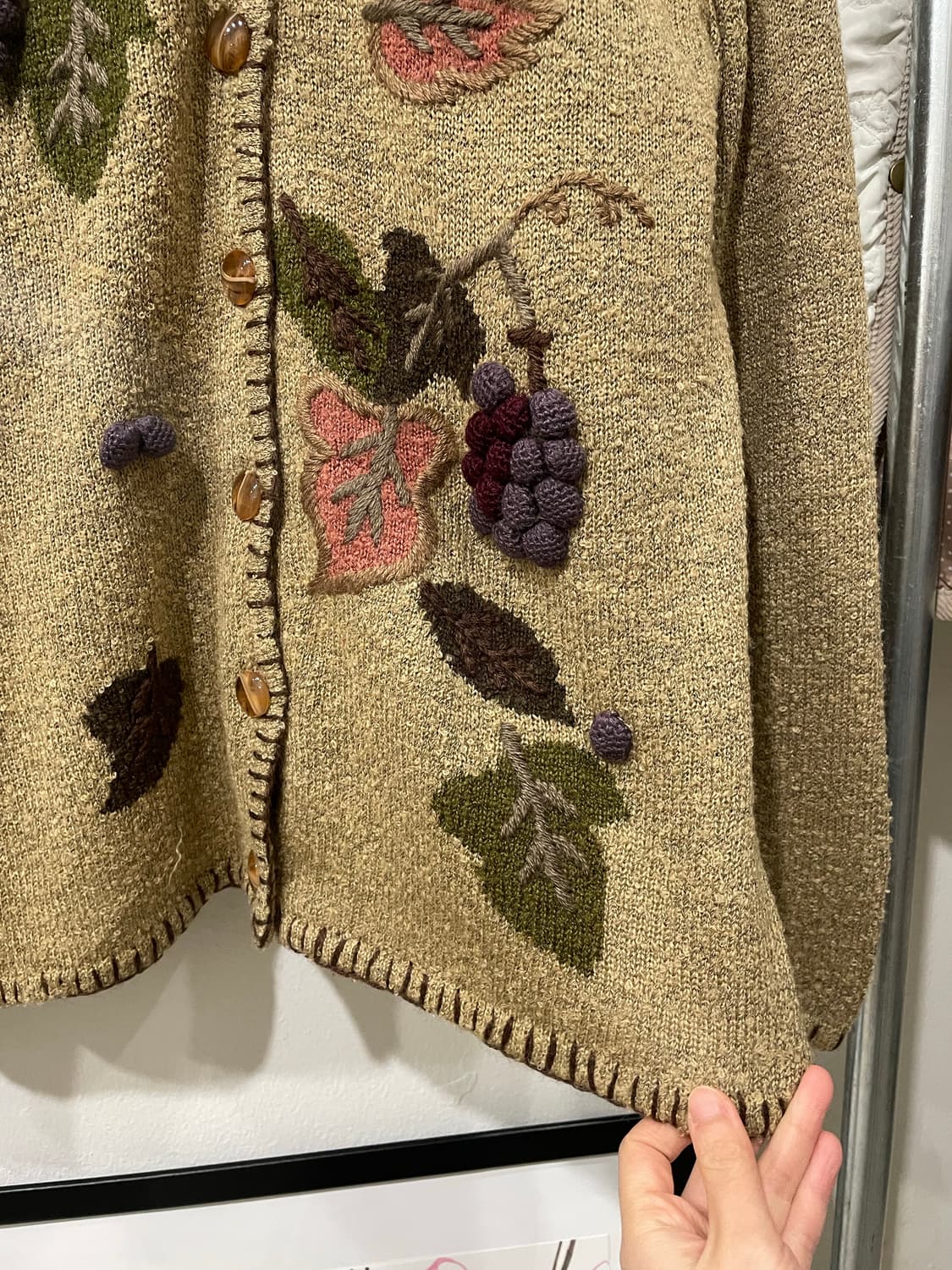 Forest Berry Buttoned Cardigan 상품이미지9