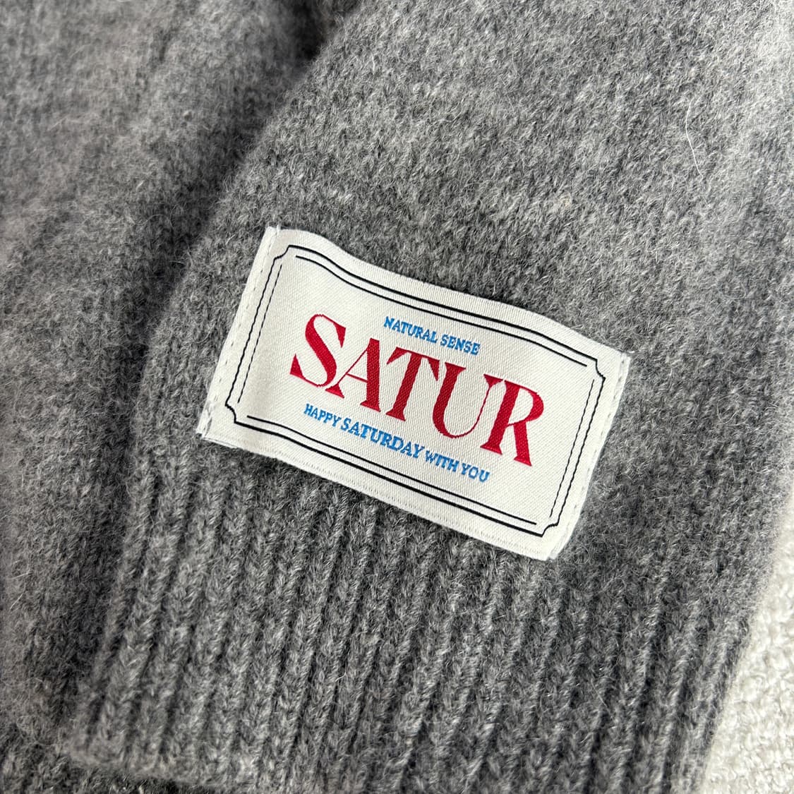 SATUR 그레이 니트 스웨터 m 상품이미지3