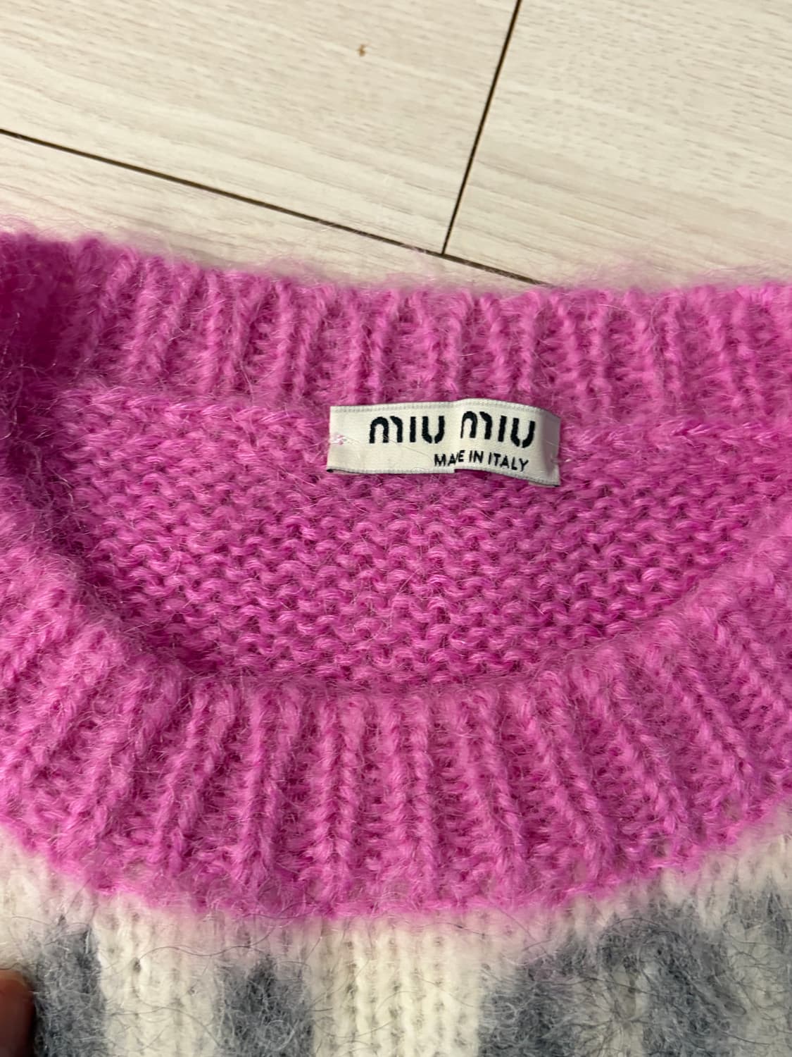 miumiu 모헤어 크롭 니트 상품이미지5