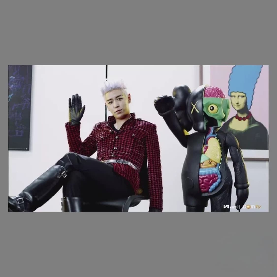 KAWS 제작 대형 카우스 아트 토이 상품이미지3