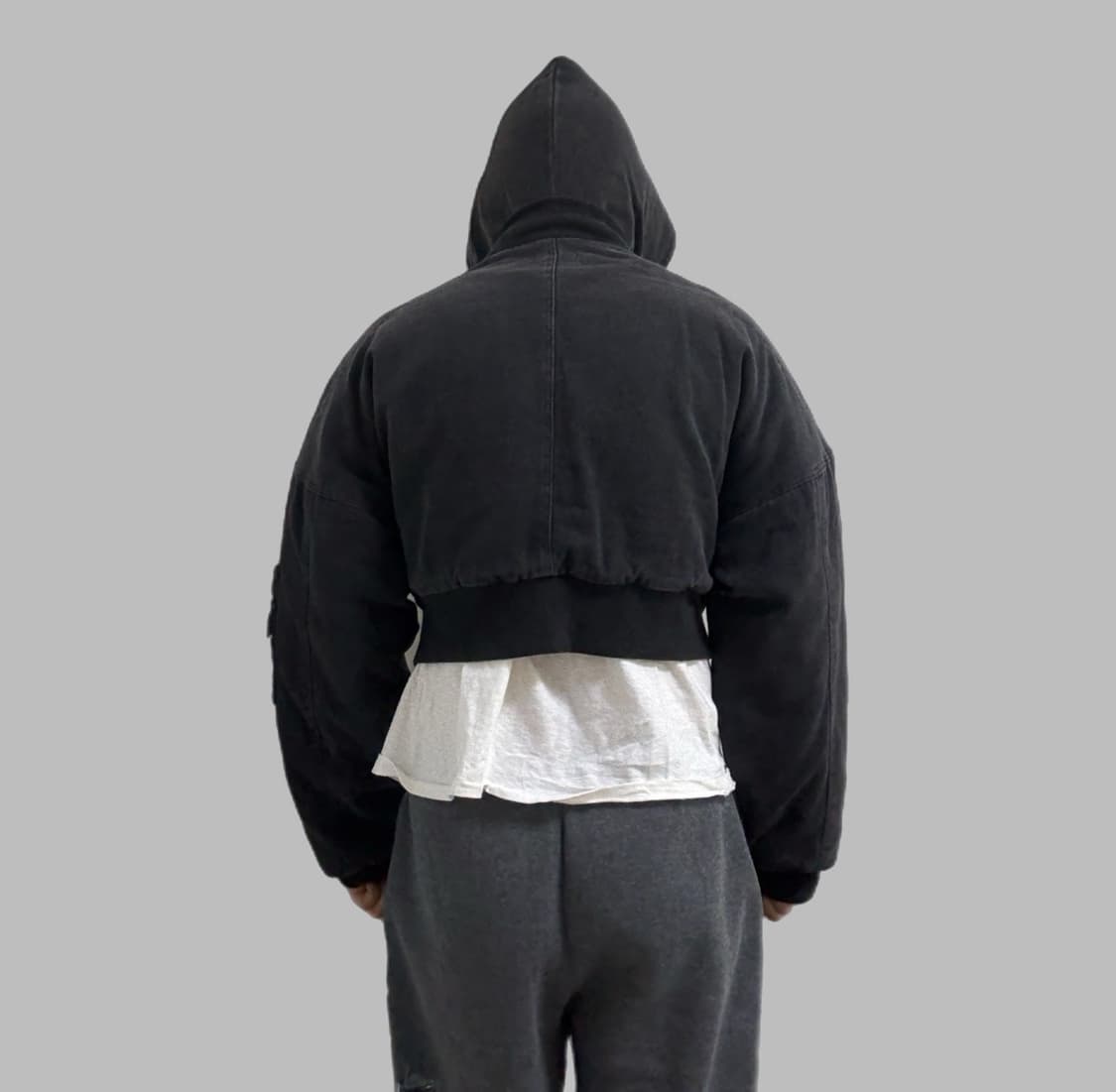 ARNO DE FRANCE 25ss 크롭 후드 머슬 봄버 상품이미지3