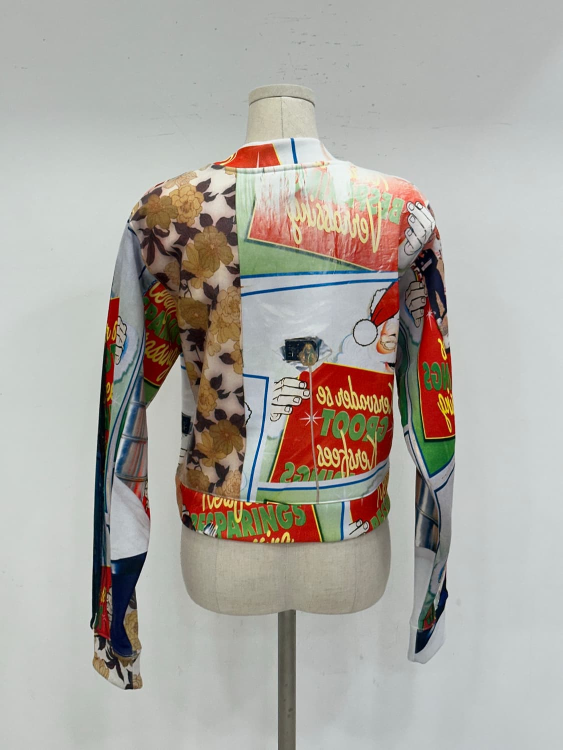 아크네 기모 맨투맨 상품이미지5