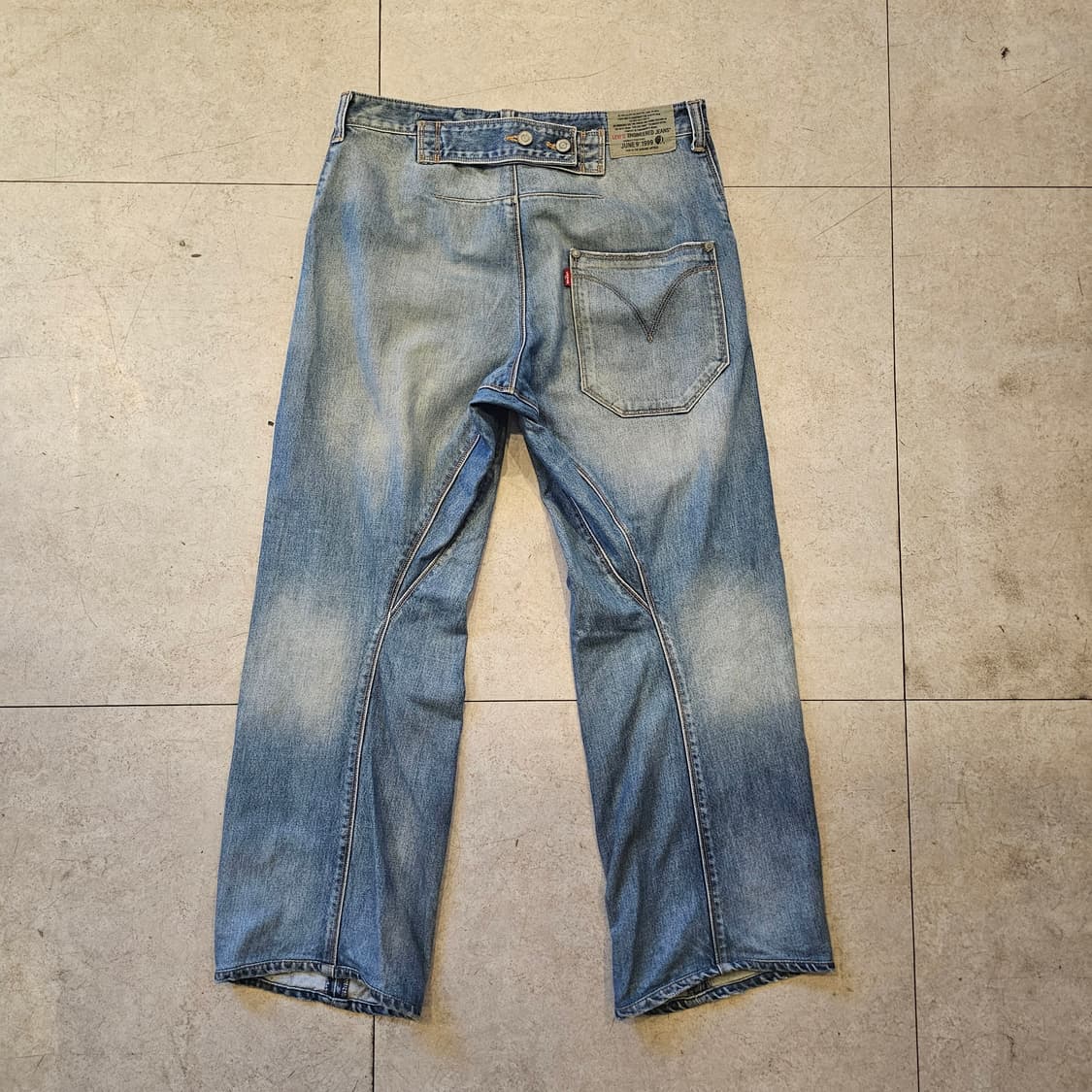 리바이스 엔지니어드 1세대 팬츠 상품이미지1