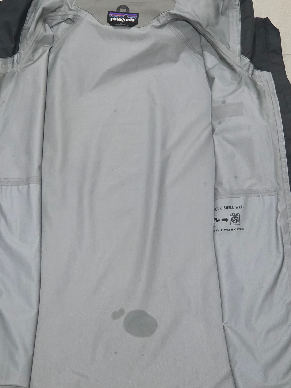 파타고니아 토렌쉘 3L 바람막이 상품이미지4