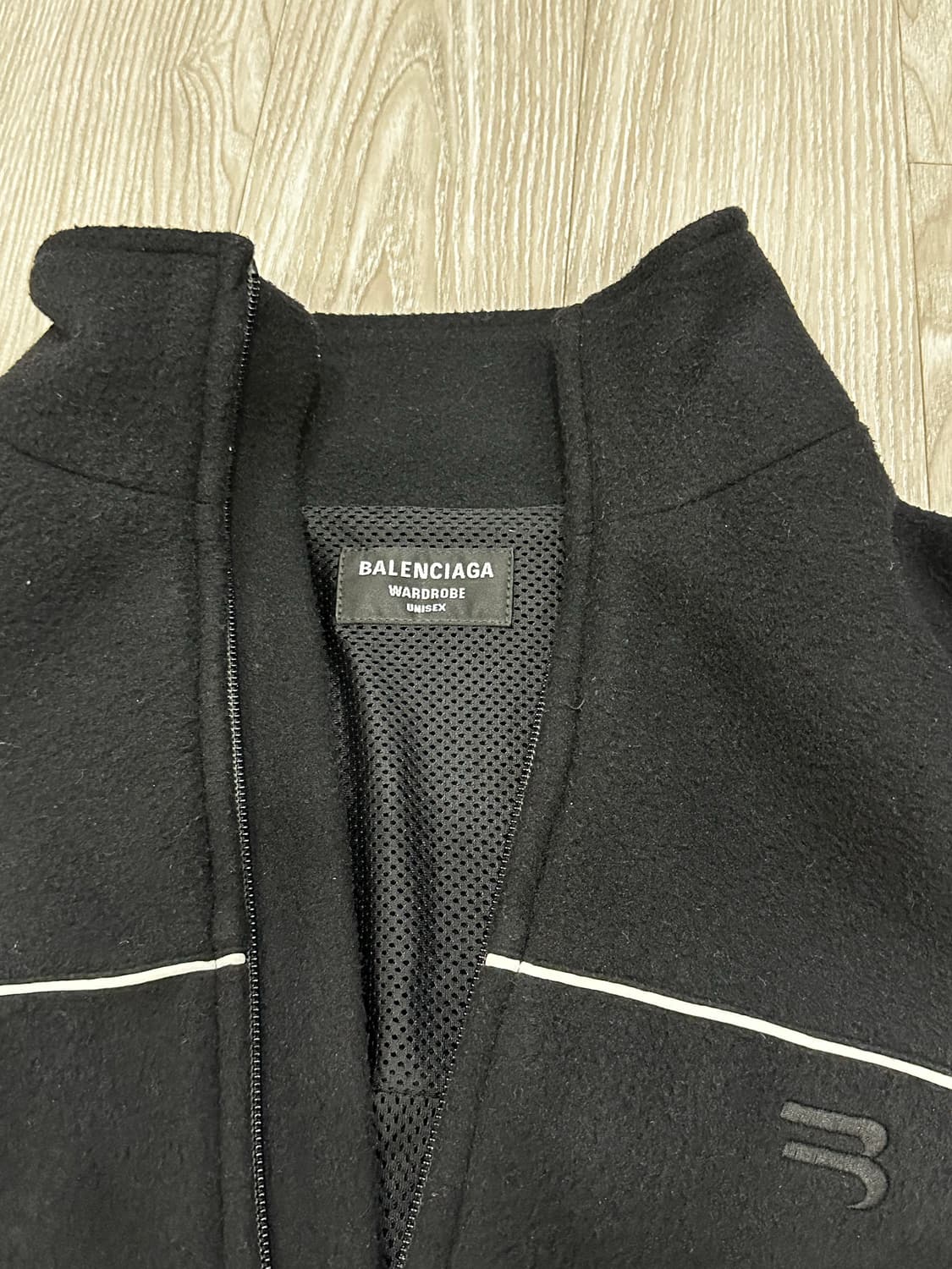 발렌시아가 후리스 46 상품이미지2