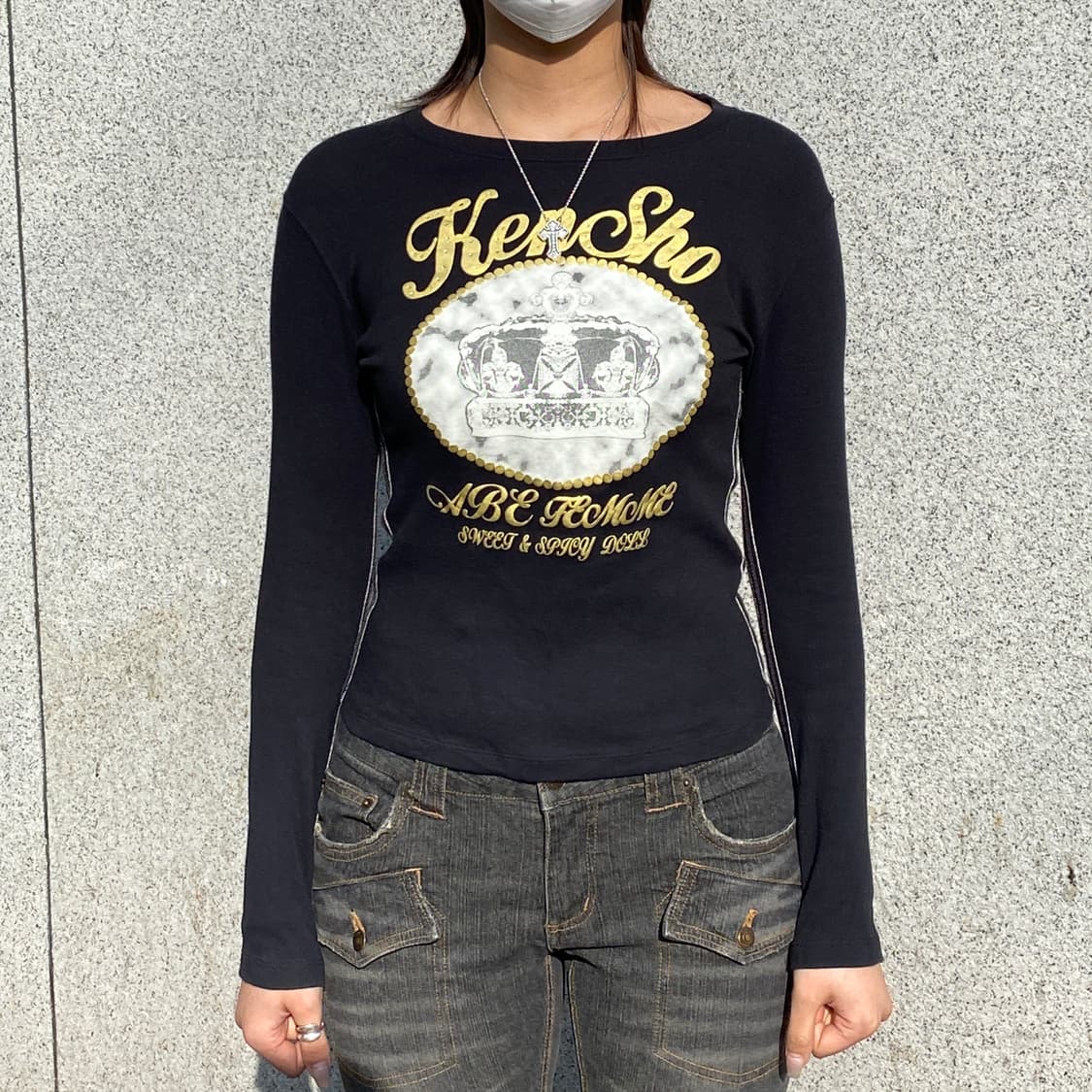 켄쇼 아베 펨므 Sweet & Spicy 크라운 그래픽 메탈릭 롱슬리브 상품이미지3