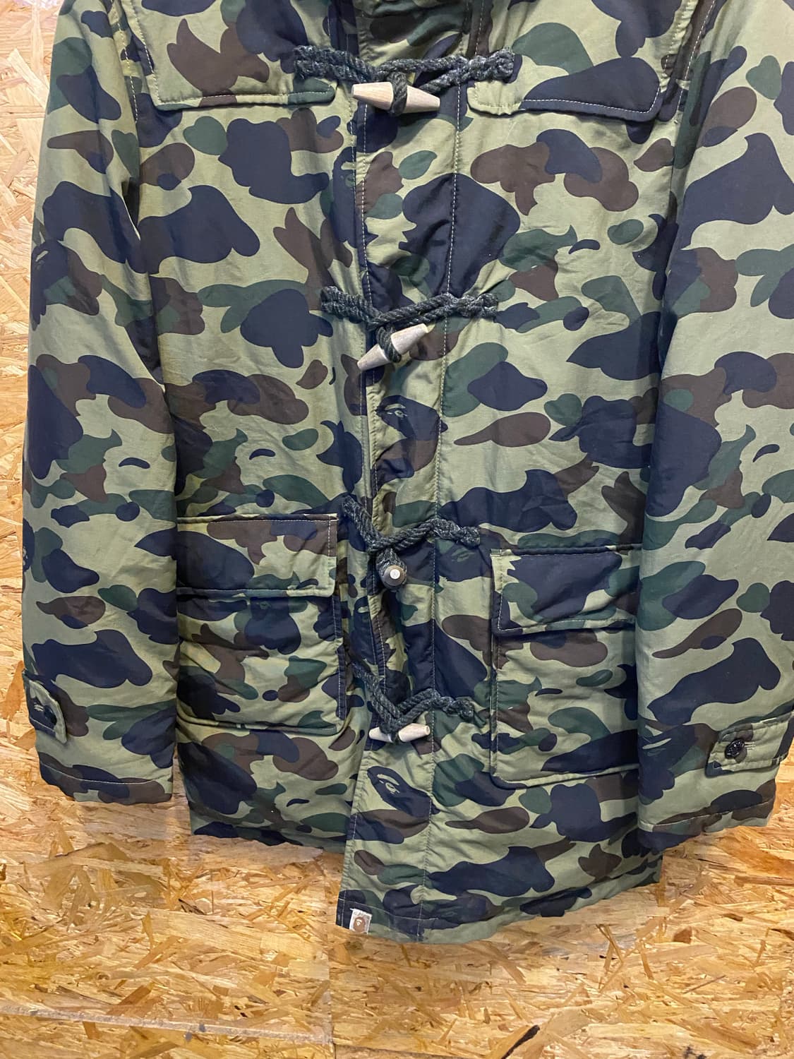 BAPE 1st camo 떡볶이 패딩 자켓 M size 상품이미지3