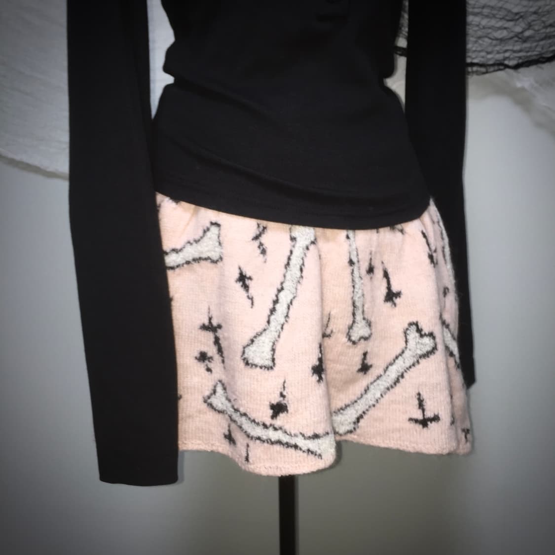 CANDY STRIPPER bone knit unbalance skirt 상품이미지2