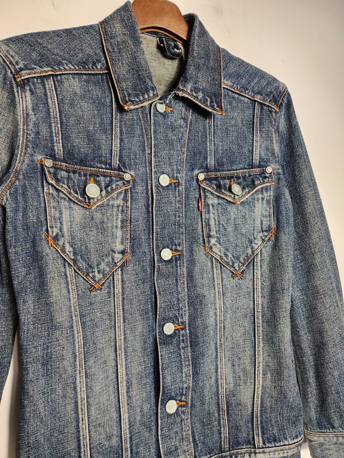 리바이스 엔지니어드 진 데님 트러커 자켓 상품이미지2