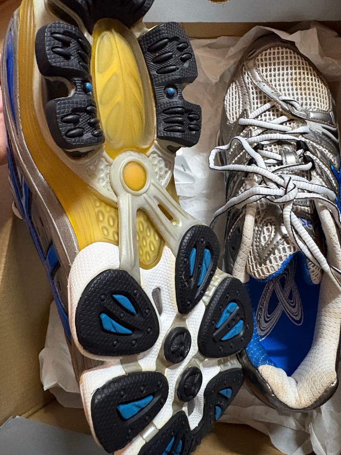 [새상품] 아식스 젤킨세이2 러닝화 275 상품이미지5