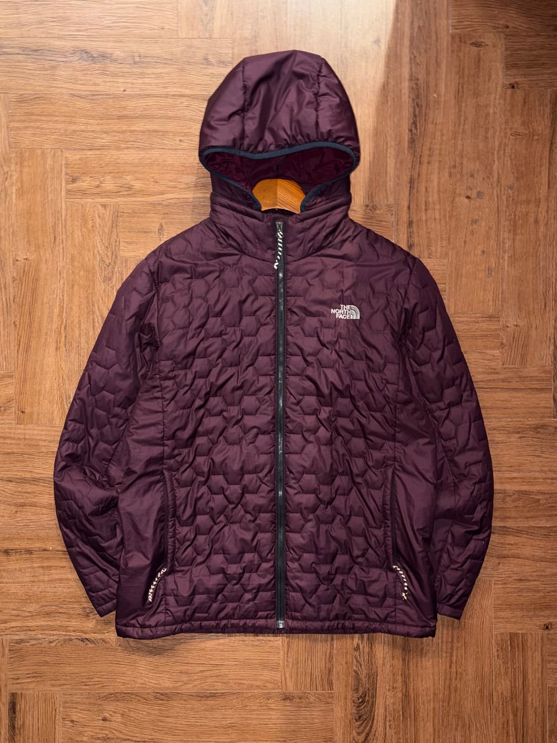 노스페이스 후드 경량패딩 상품이미지1