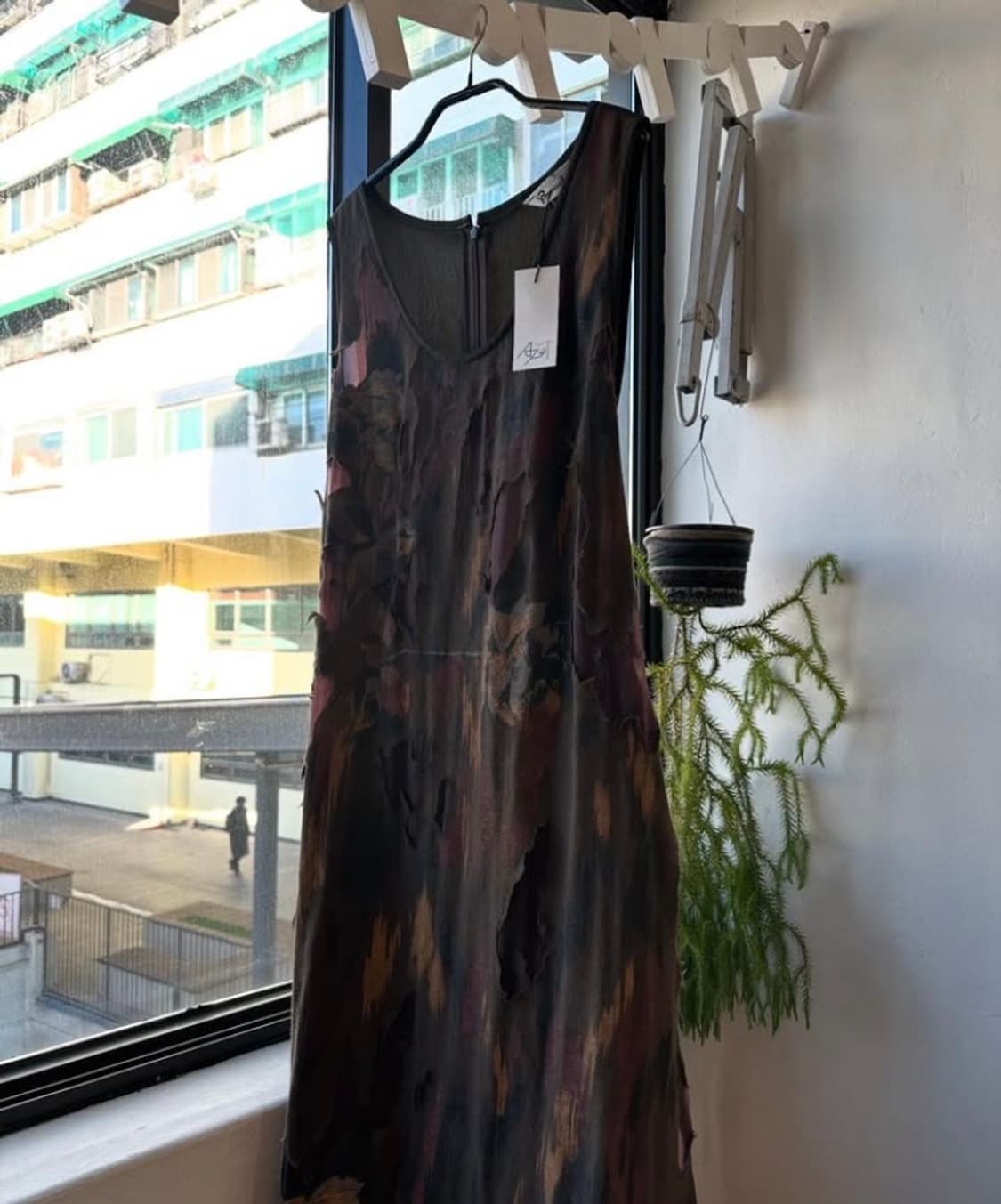 낙엽 유화 디테일 원피스 상품이미지1