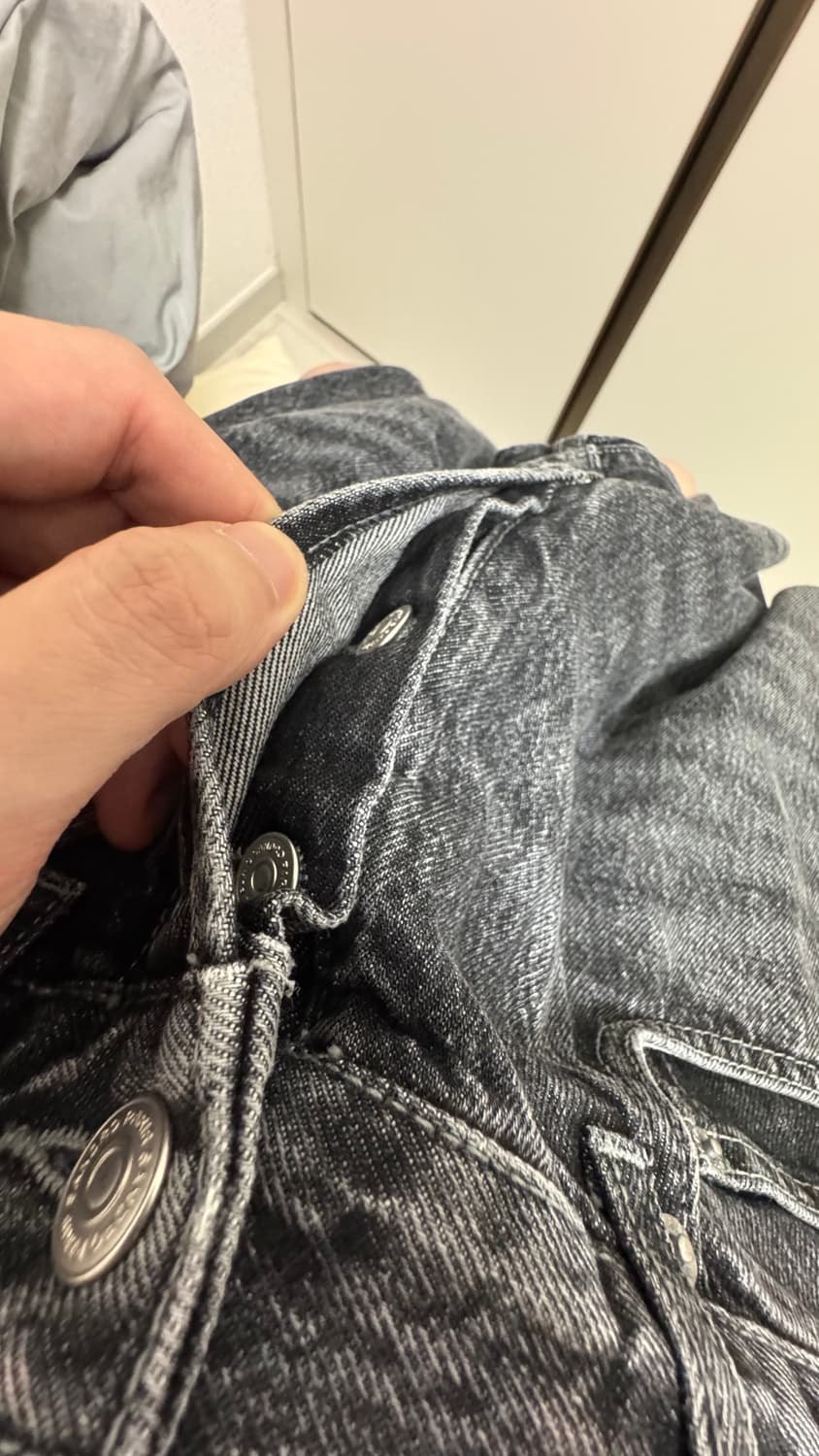 [31] 산드로 디스트레이드 슬림핏 워싱 데님 그레이 상품이미지3