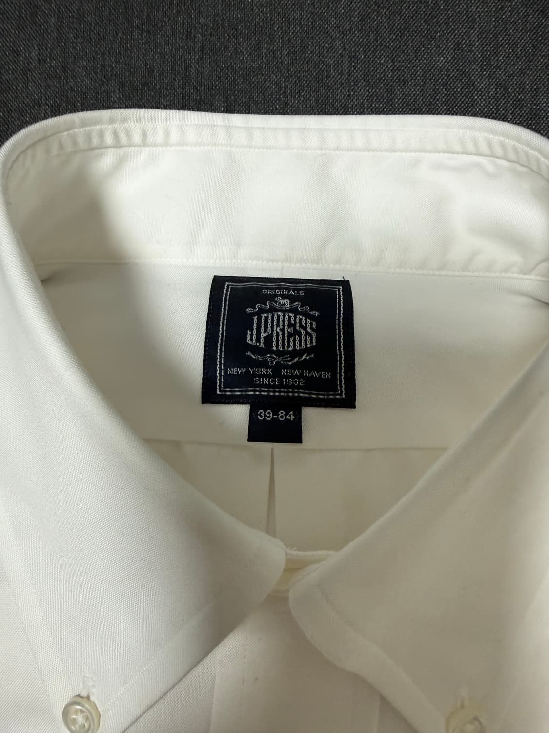 J.PRESS 남성 흰색 버튼다운 셔츠 39-84 새제품 상품이미지2