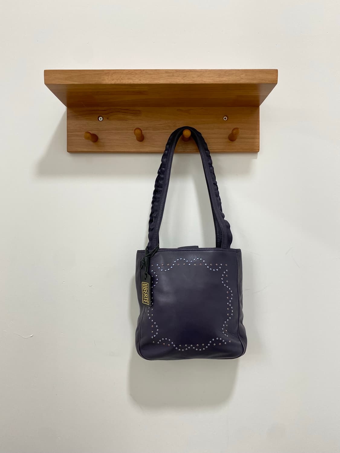 Liberté 퍼플 레더 숄더백 상품이미지1