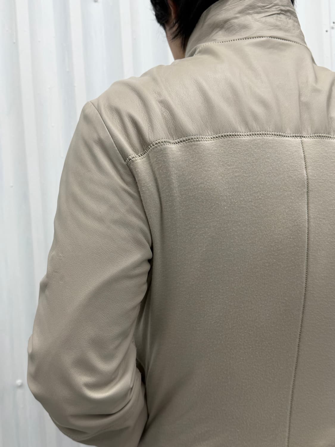 Emporio Armani Lambskin Hybrid Zip JK 상품이미지4