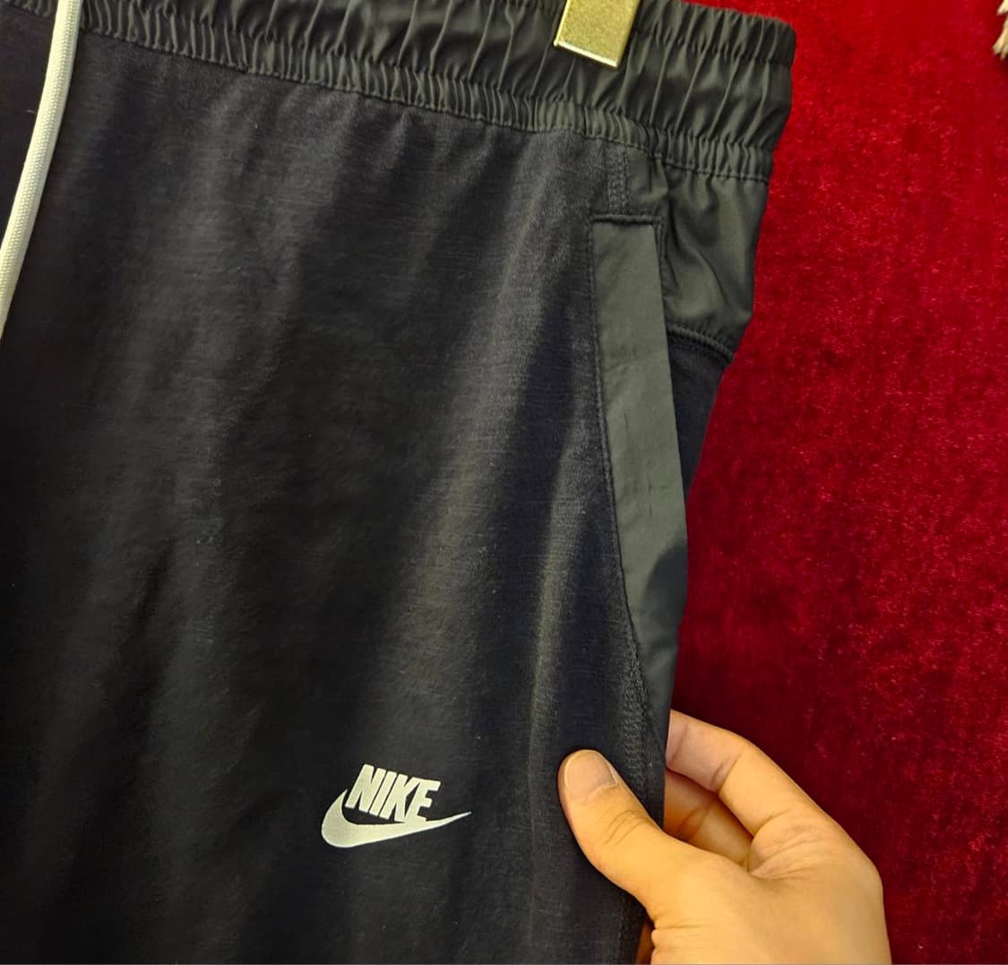 나이키(Nike) 나일론 코튼 배색 조거팬츠
Lsize 상품이미지3