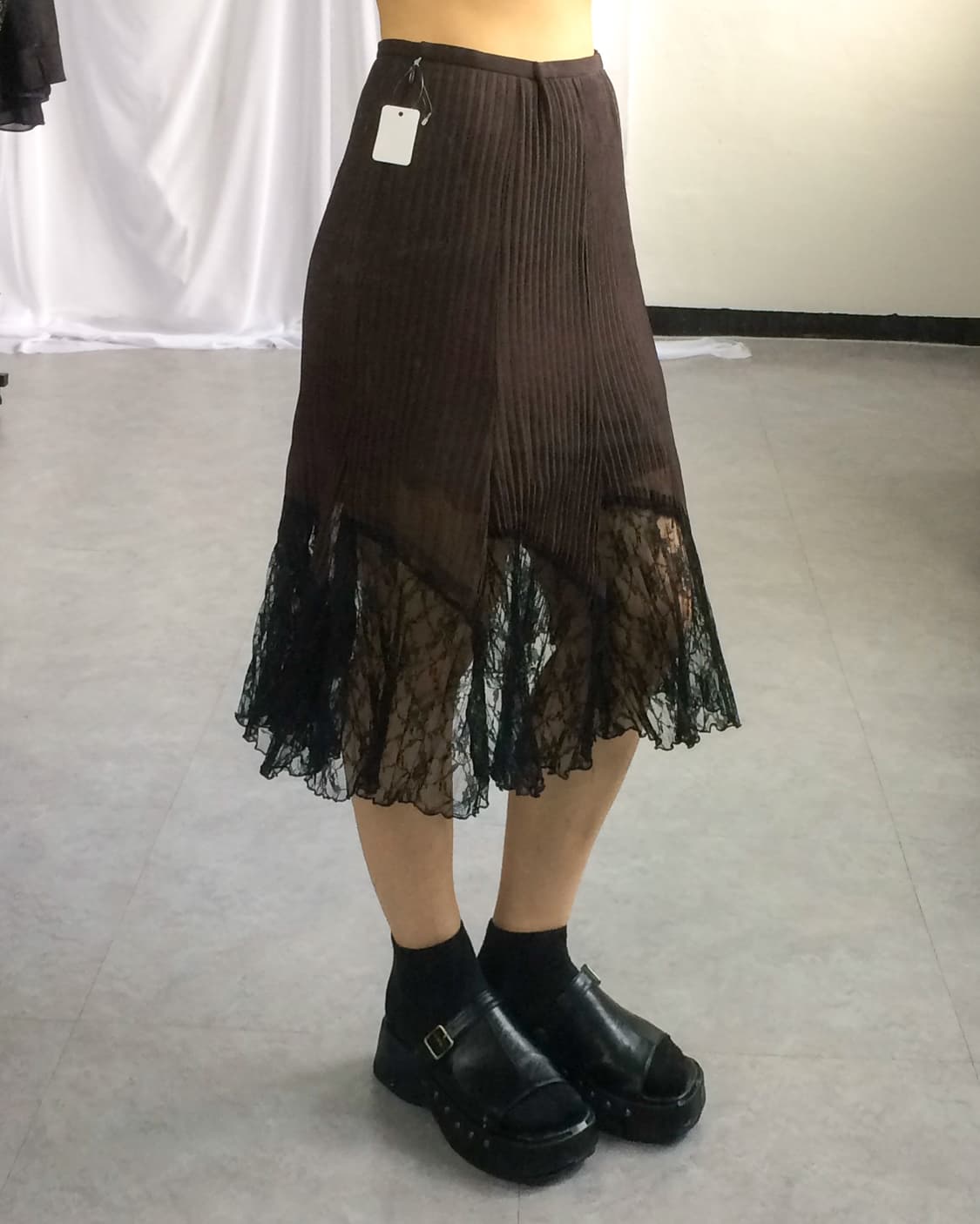 Lace trimming pleats midi skirt 상품이미지6