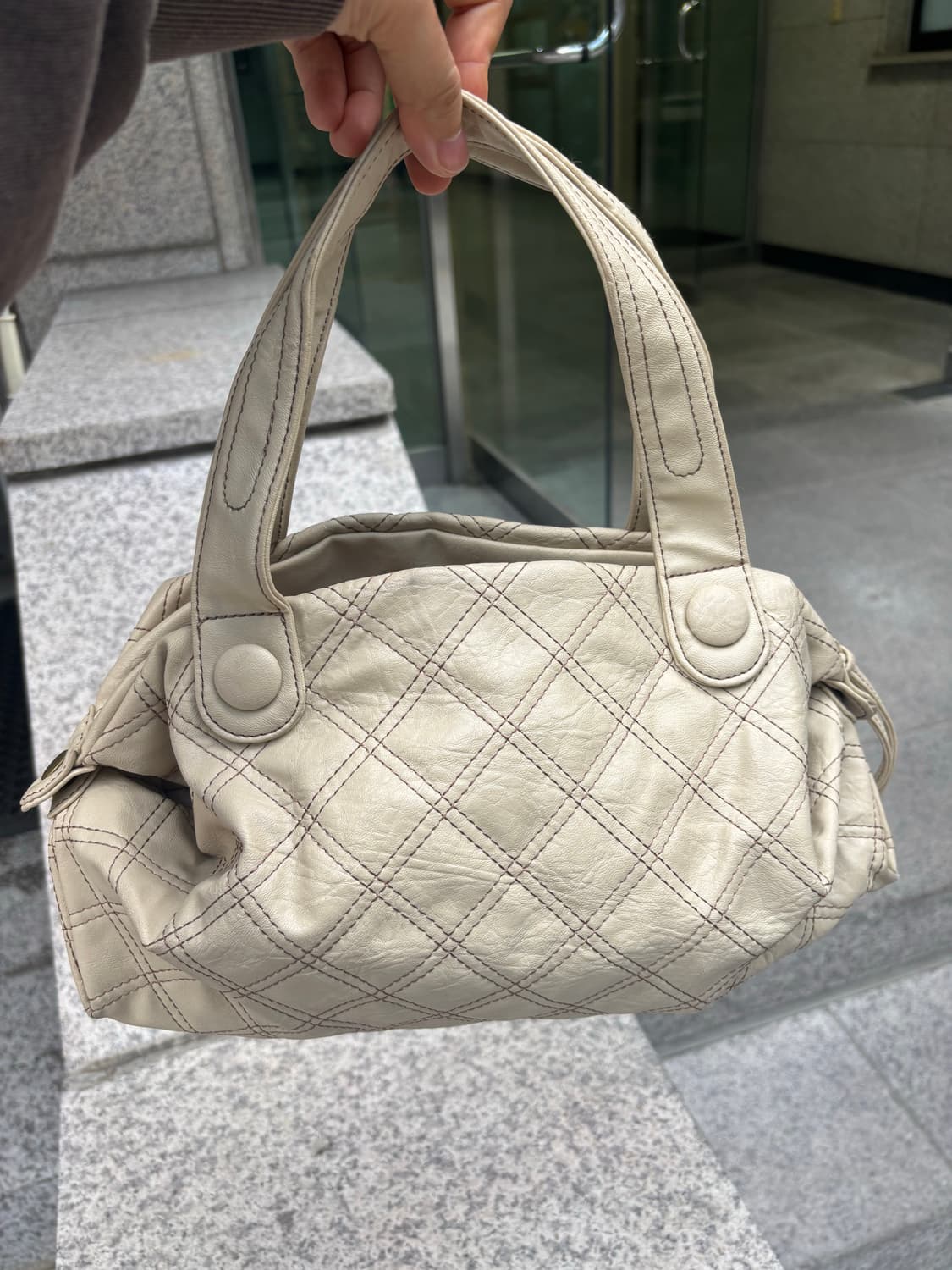 퀼티드 다이아몬드 덤플링 토트백 상품이미지6