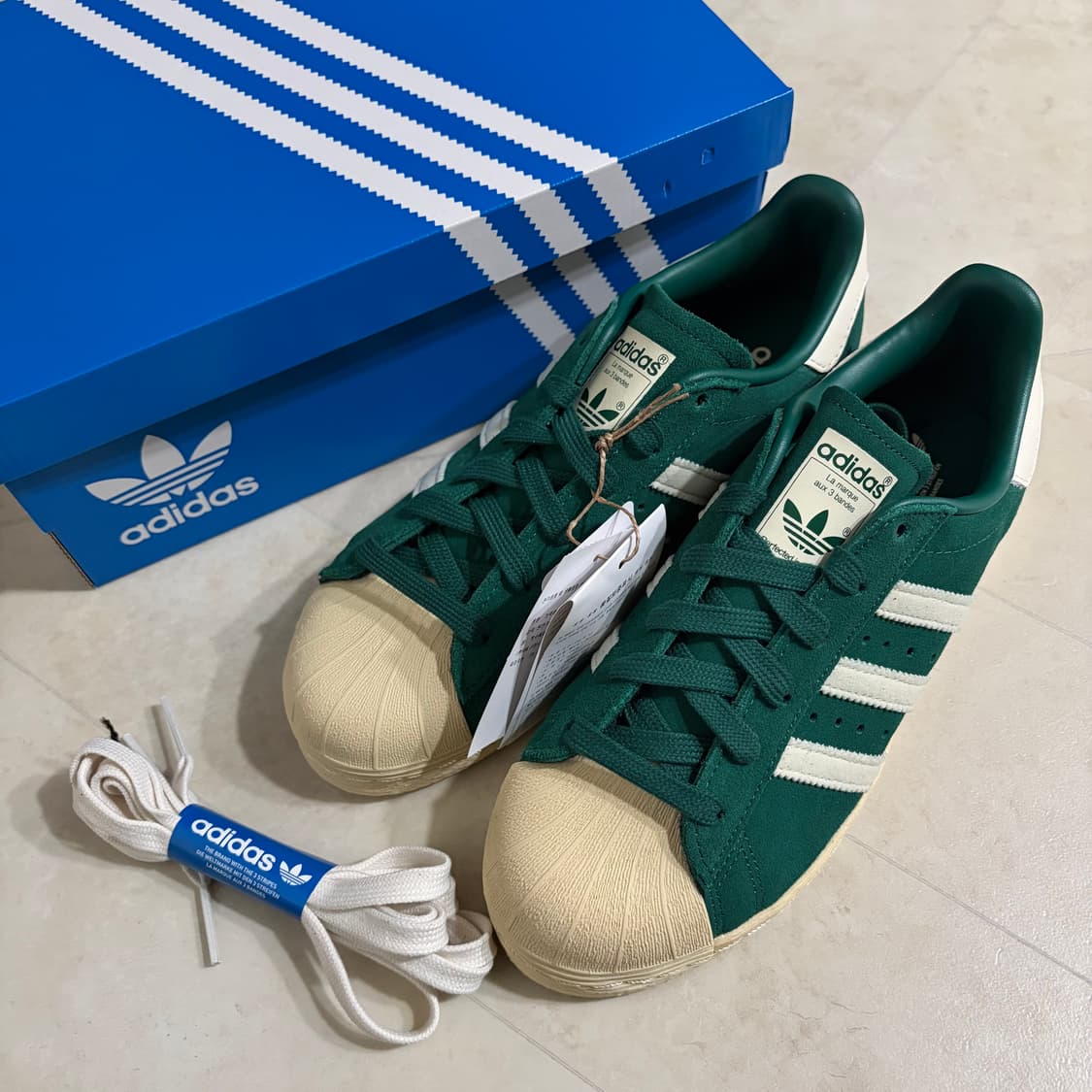 [새상품]아디다스 슈퍼스타 82 그린 오프 화이트 230,235 상품이미지1