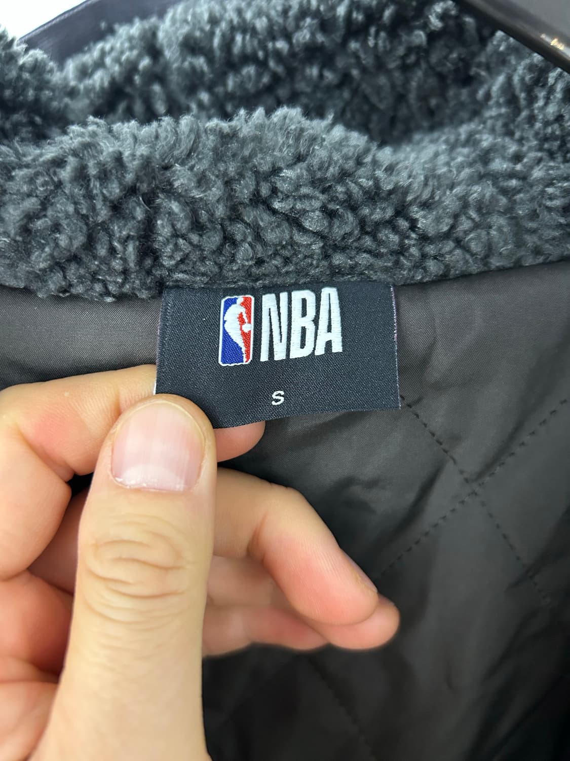 NBA THUNDER 후리스 롱 코트 블랙 상품이미지6