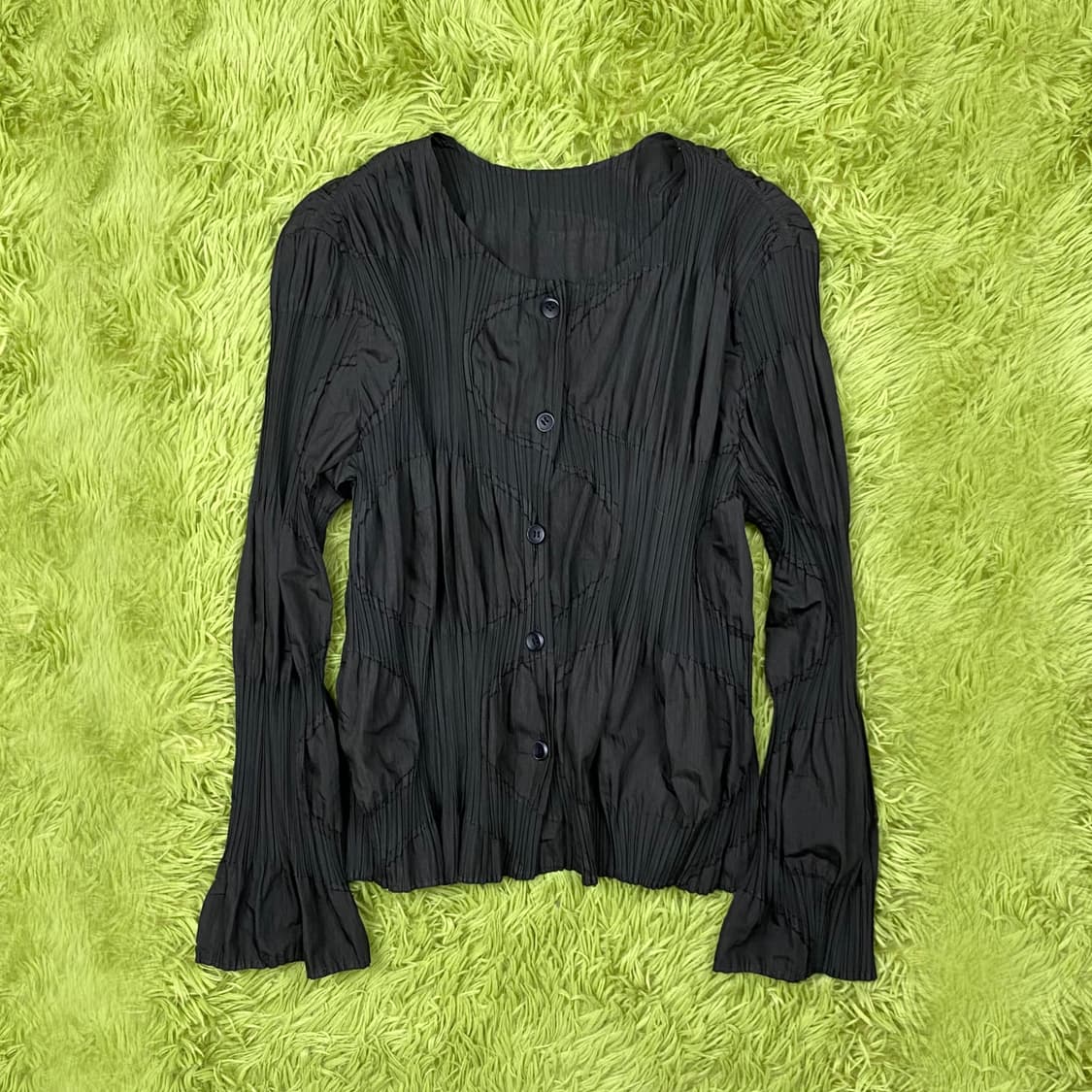 이세이 미야케 FETE 도트 스팟 플리츠 블라우스 상품이미지1