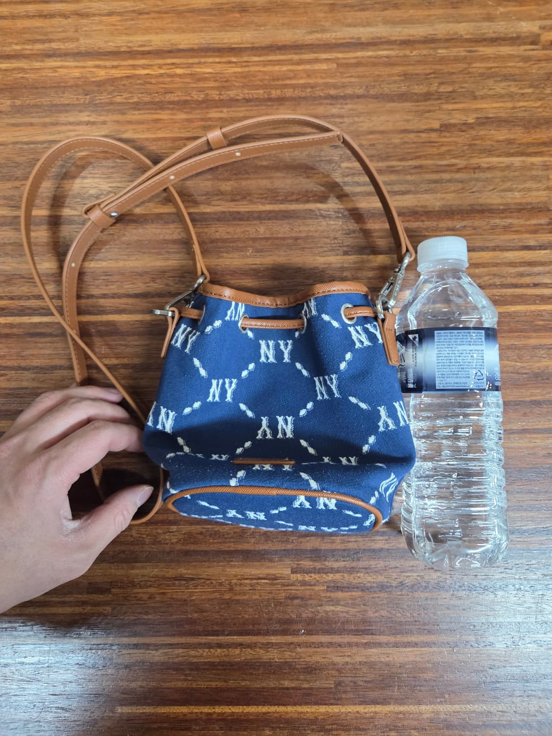 엠엘비 모노그램 뉴욕양키즈 다이아 자카드 미니버킷백 상품이미지2