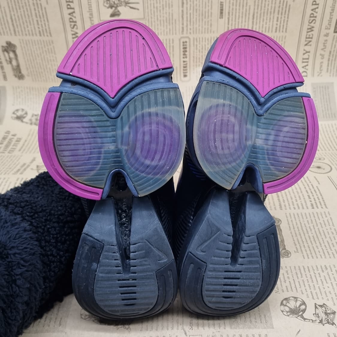 나이키 에어줌 슈퍼렙2 여성운동화235 상품이미지3