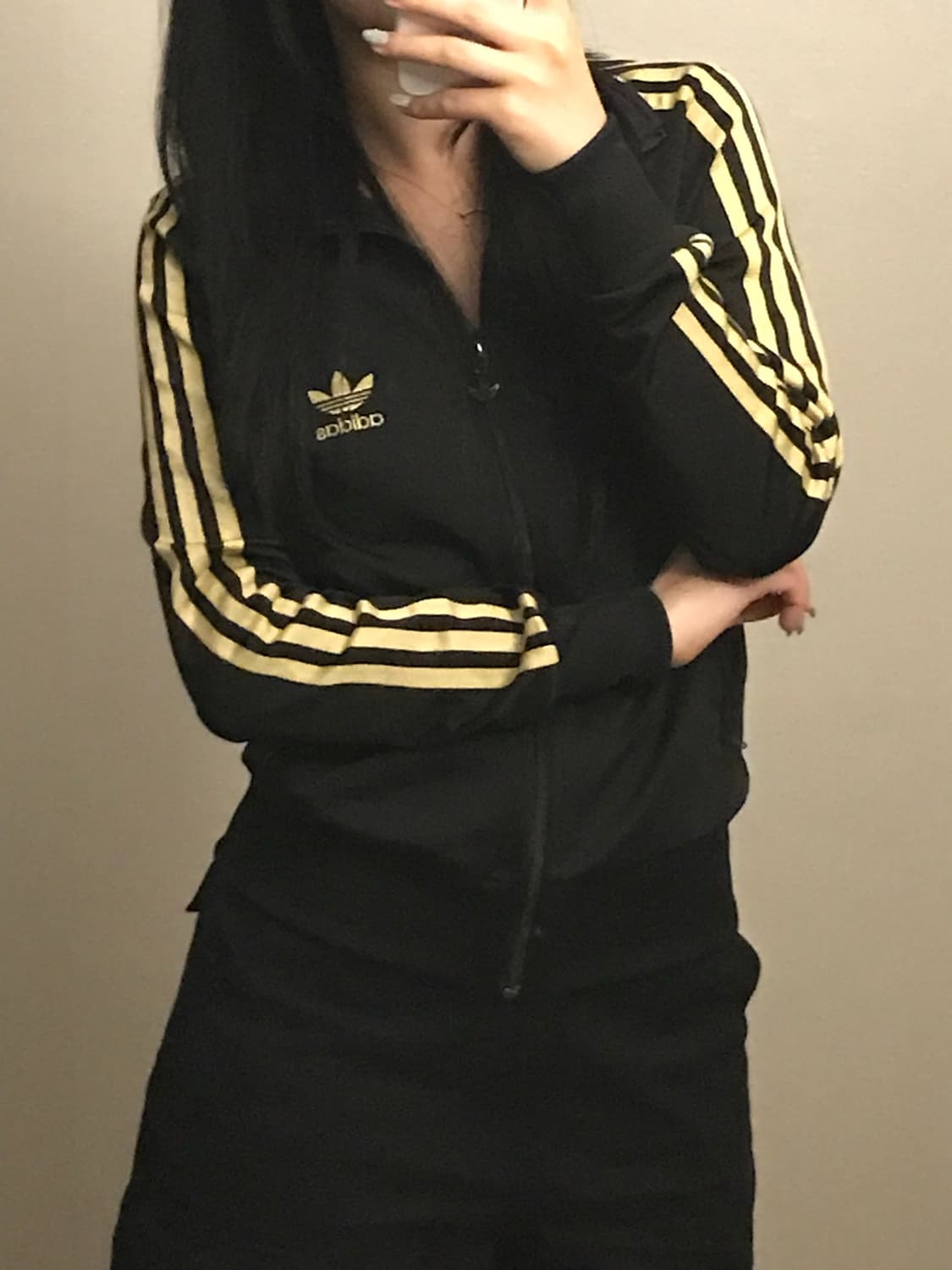아디다스 파이어버드 빅로고 블랙골드 상품이미지2