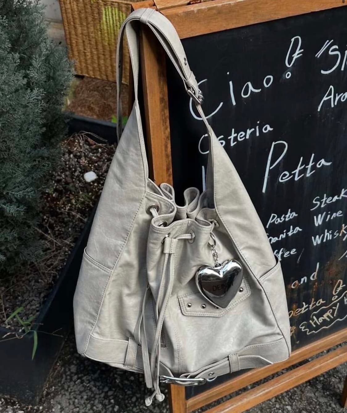 DEINET STUD BELTED BUCKET BAG IN ASH BEI 상품이미지2
