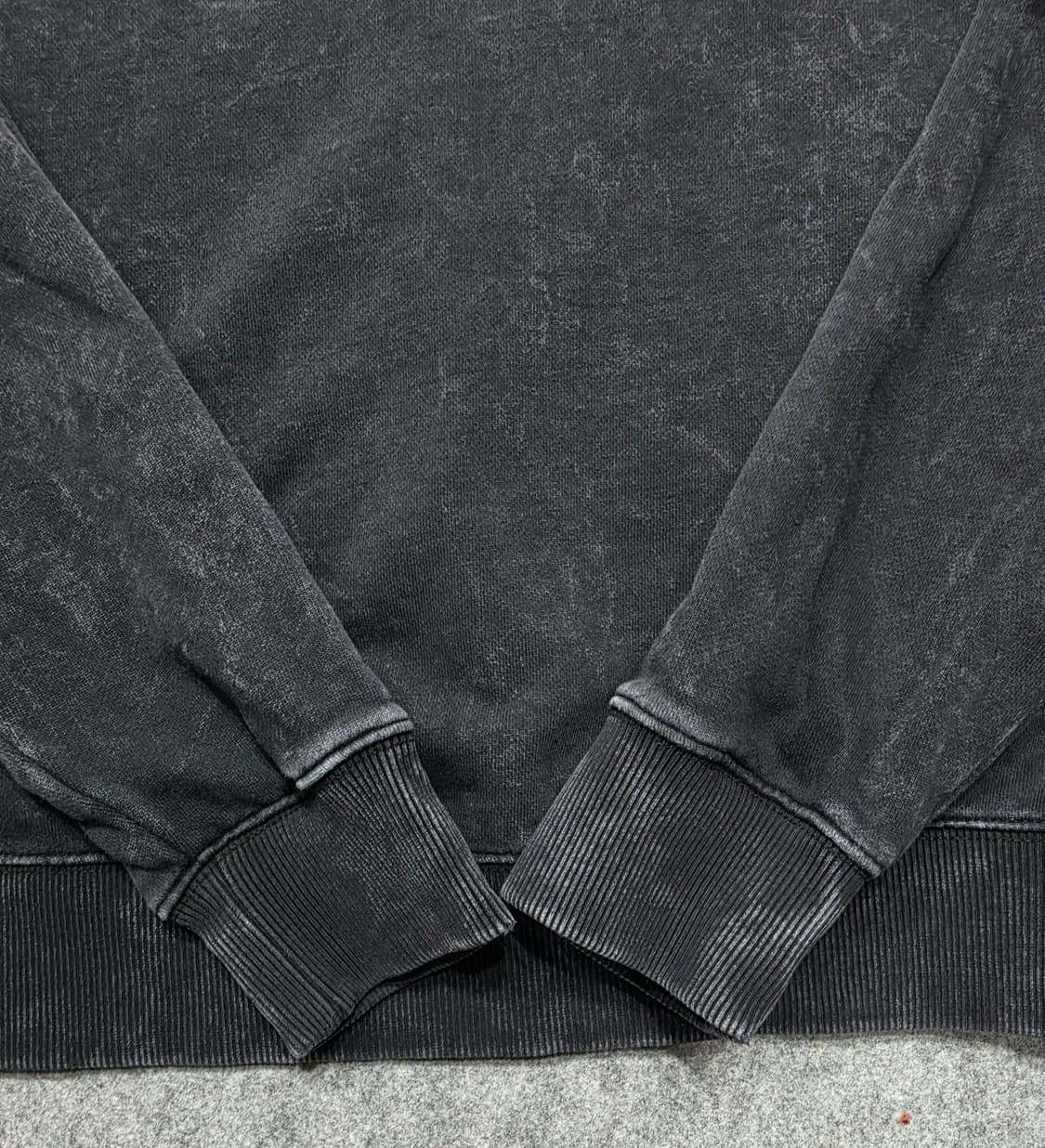 버커루 피그먼트 워싱 스컬 패치 빈티지 그런지 무드 맨투맨 XL 상품이미지5