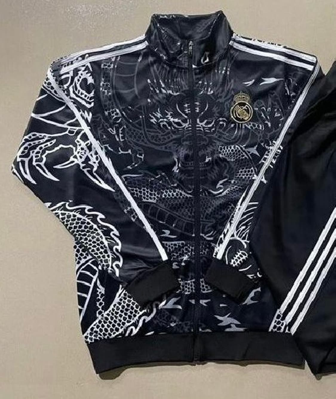 아디다스 레알마드리드 오리엔탈 리버서블 윈드브레이커 상품이미지5