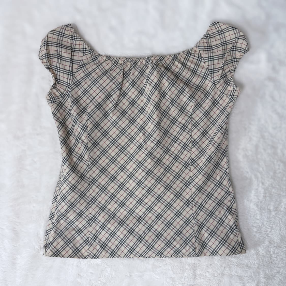 Burberry 블루라벨 대장템 노바체크 퍼프 블라우스 ≽^•⩊•^≼ 상품이미지3