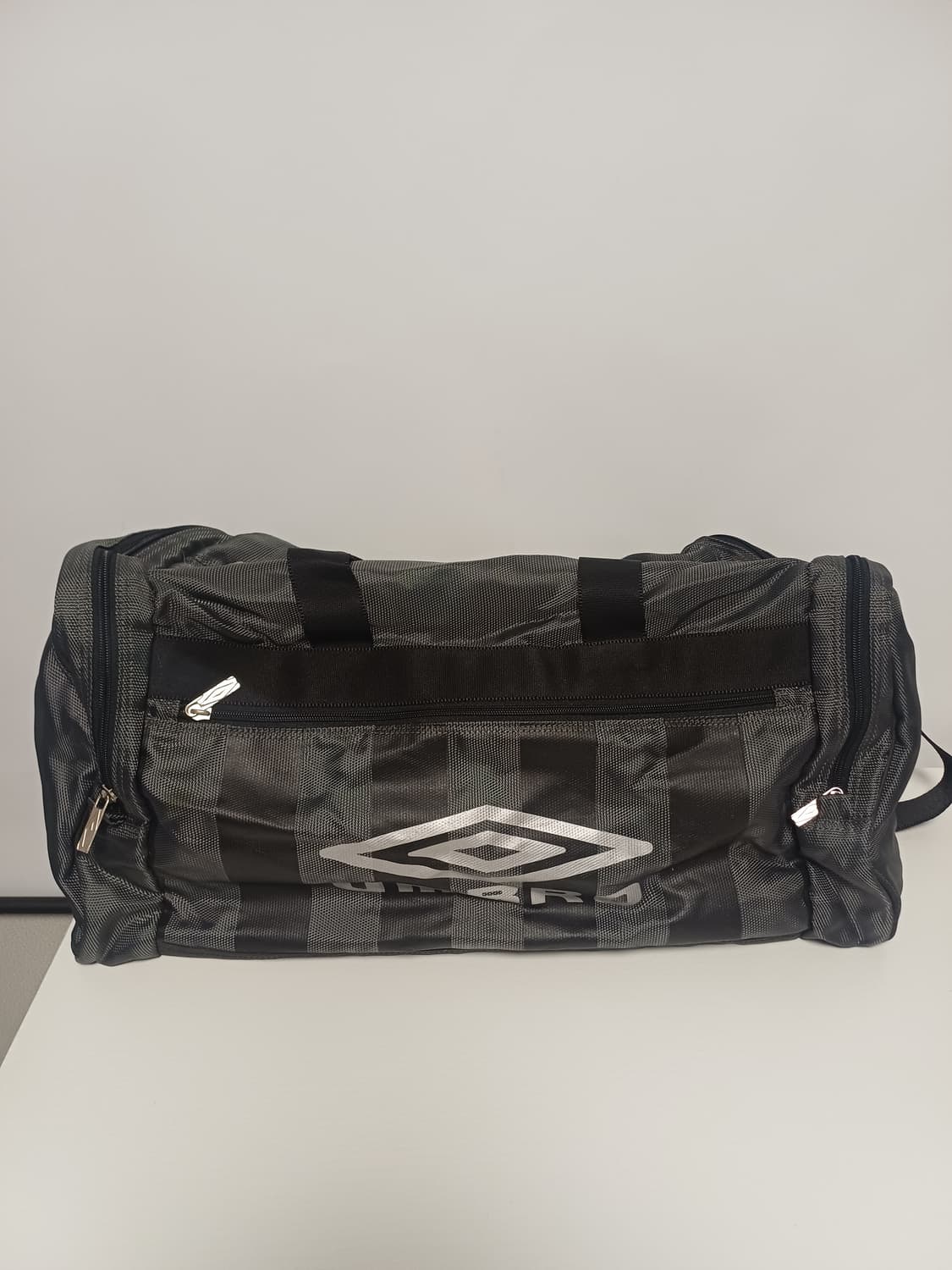 [Rare] 2007년식 엄브로 빈티지 빅로고 코어 더플백 (블록코어) 상품이미지2