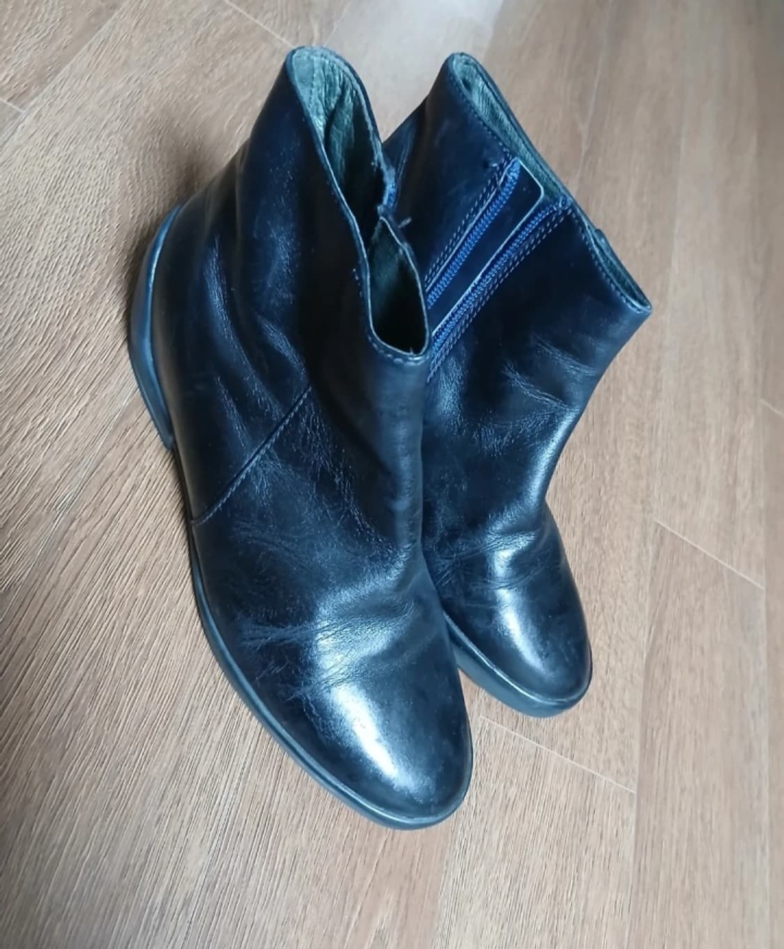 캠퍼 가죽 앵글부츠 상품이미지1