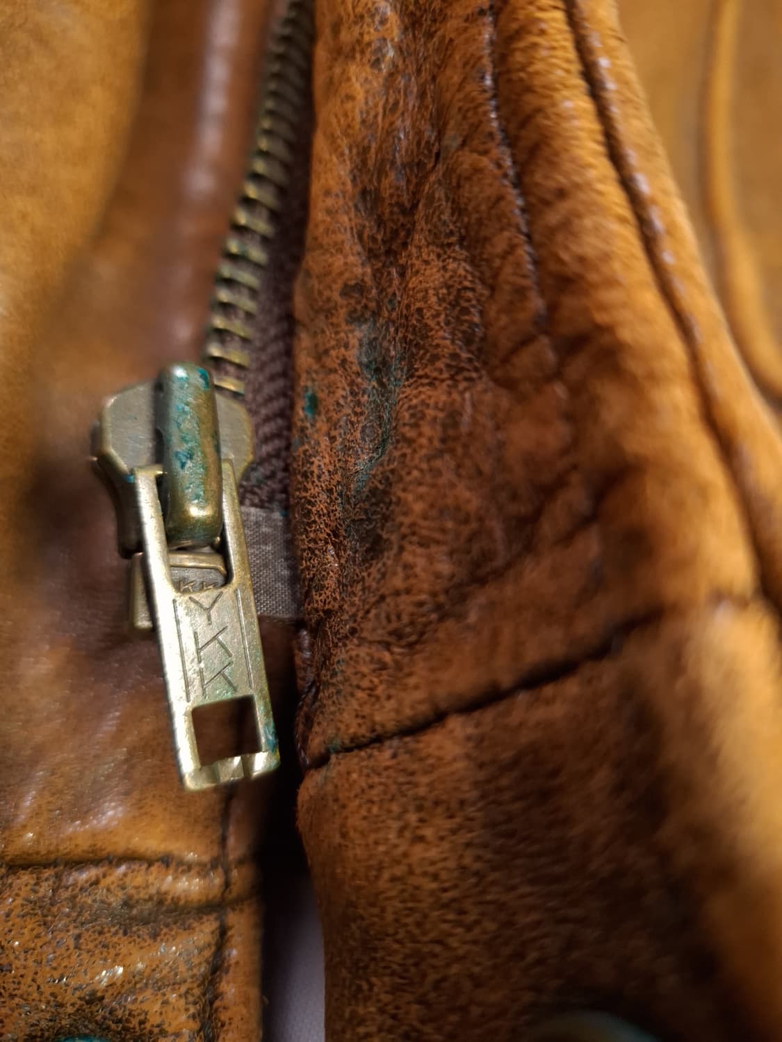 80's 일본판 빅사이즈 밀리터리 리얼레더 봄버자켓 상품이미지3