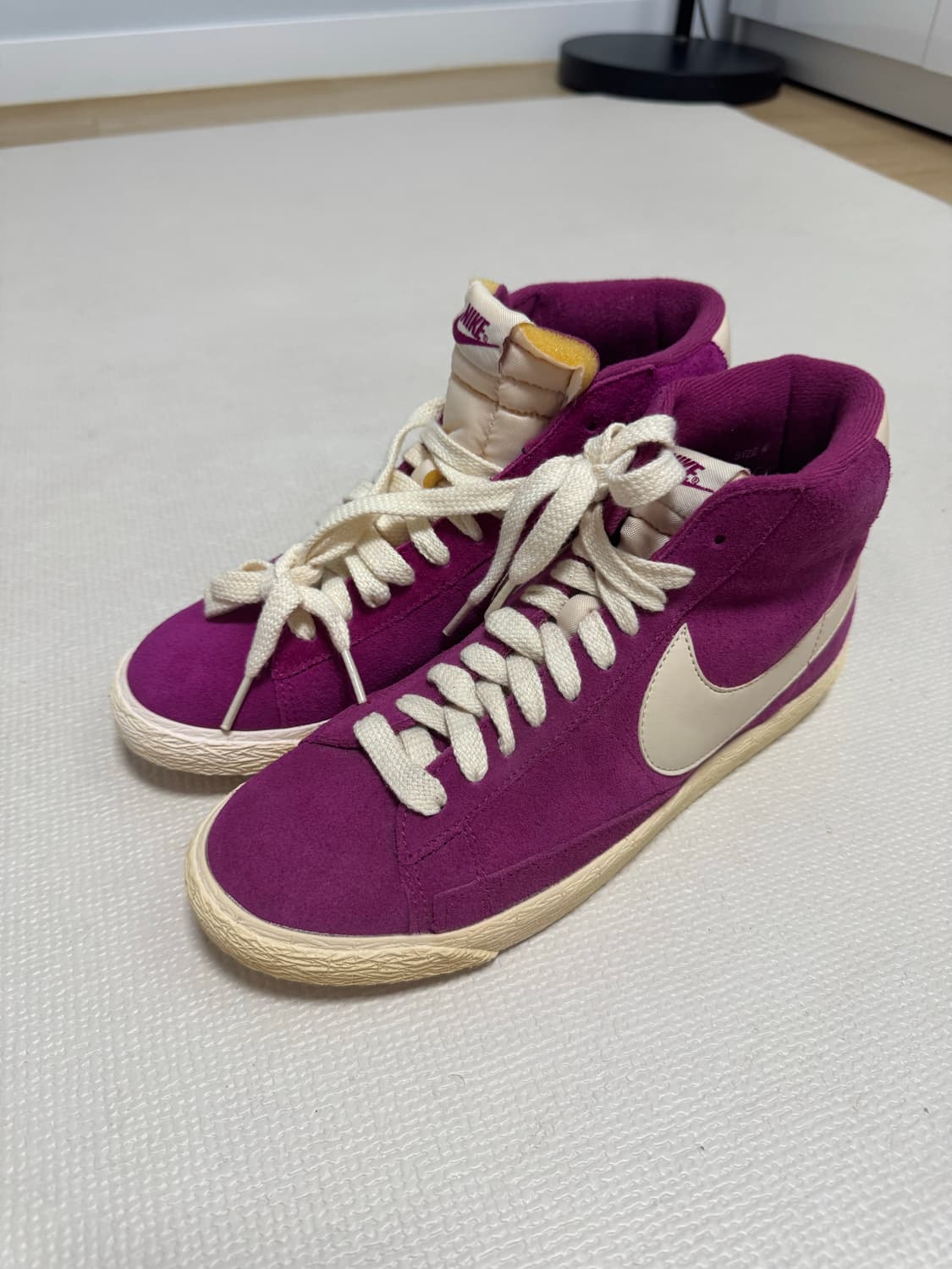 나이키 블레이져 미드 스웨이드 빈티지 레이브 핑크 상품이미지1