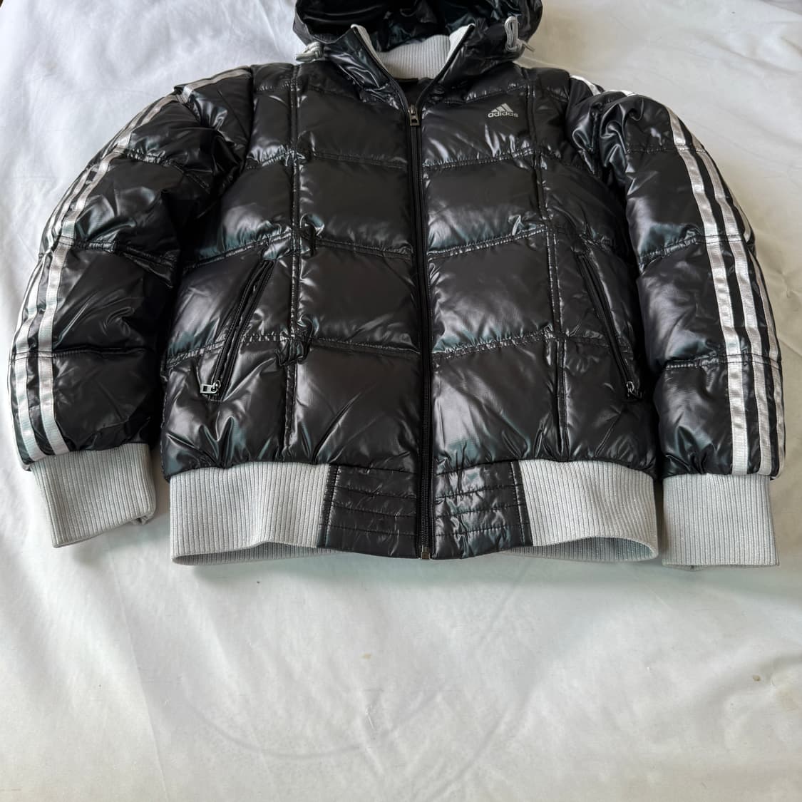 Y2K 아디다스 글로시 밴딩 구스다운패딩 S 상품이미지3