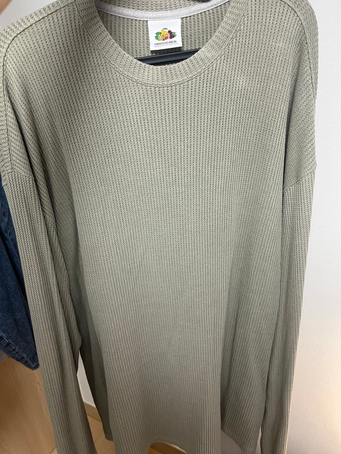 언타이틀드아이딜 롱슬리브 상품이미지1