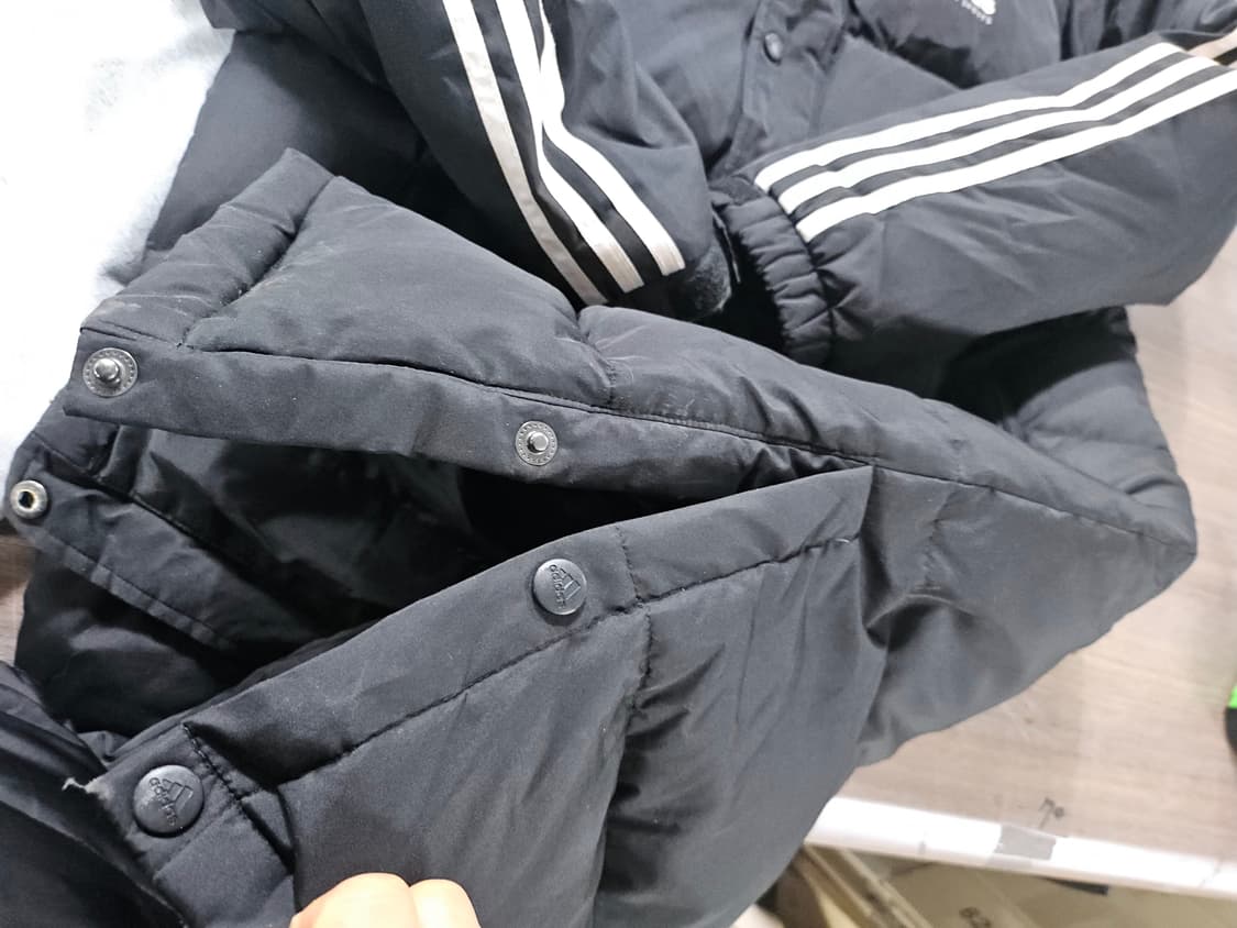 아디다스 3선 롱패딩 블랙 상품이미지4