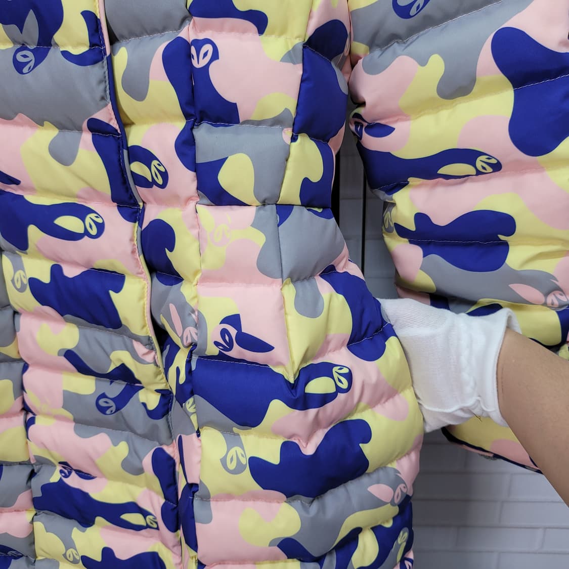 럭키슈에뜨 카모플라쥬 패턴 오리털 롱 패딩 코트 36사이즈 상품이미지8