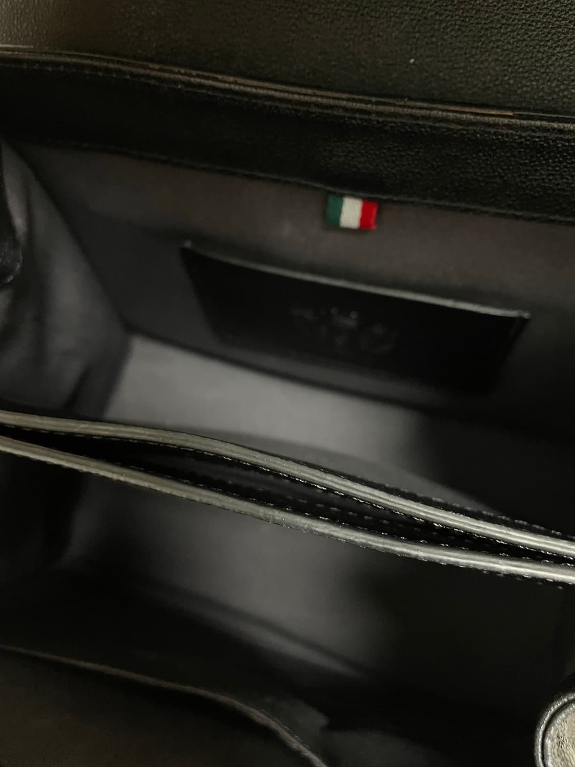 [새상품] 아.테스토니 블랙 핸드백 A.Testoni 이탈리아 명품백 상품이미지5