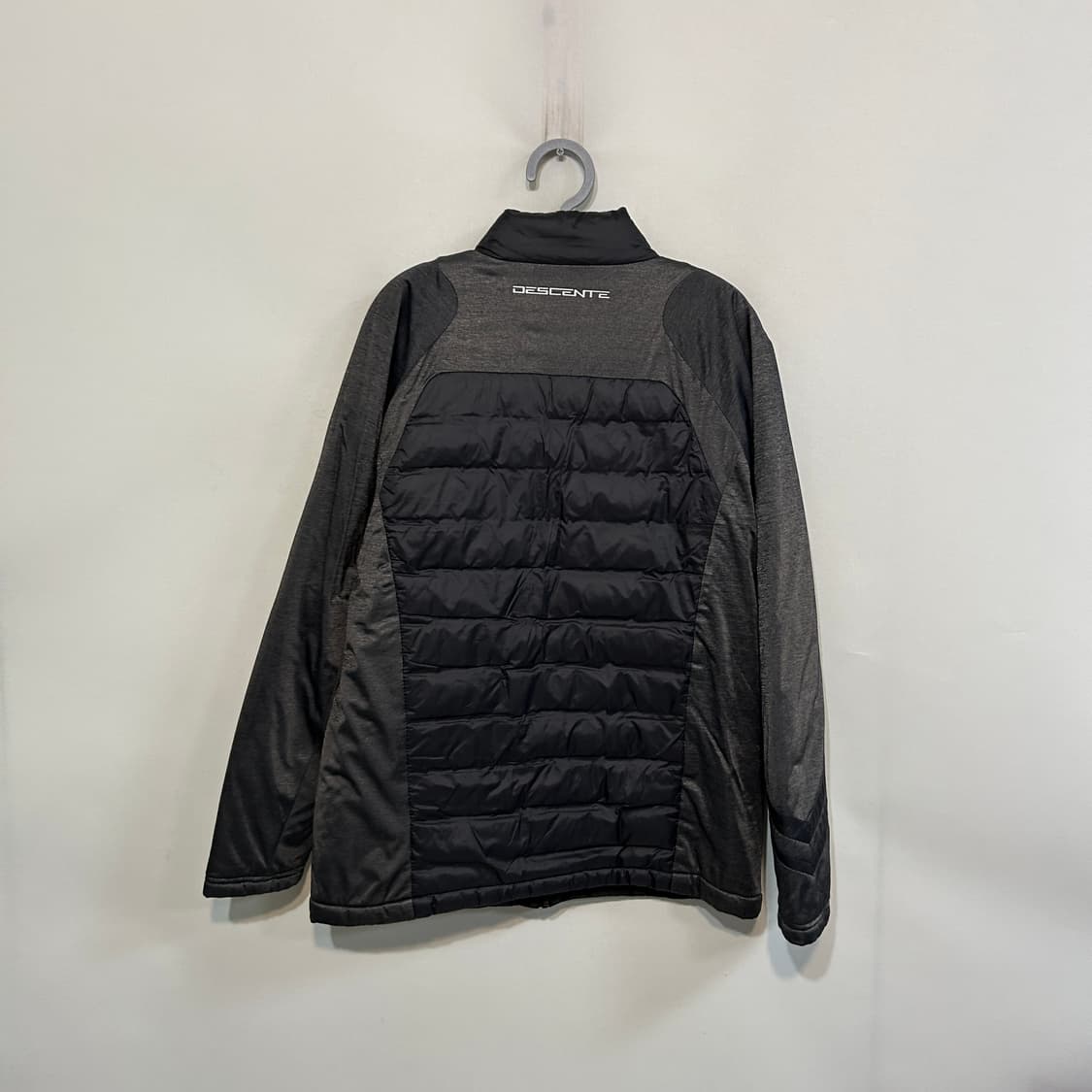 데상트 남성 거위털 경량패딩 100 상품이미지2