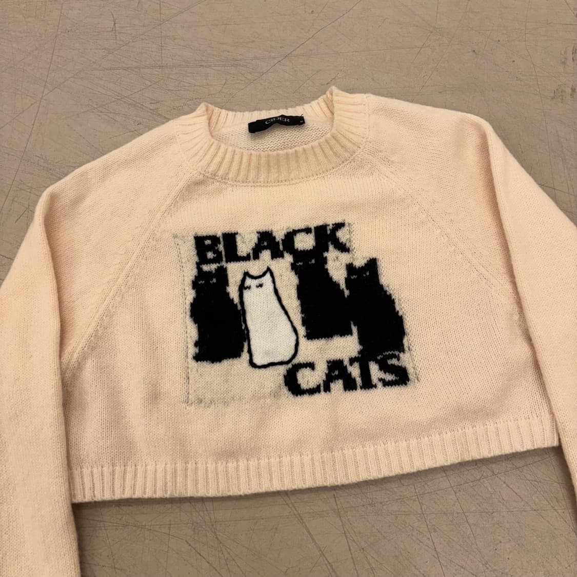 Cider 블랙캣 크롭 니트 상품이미지2