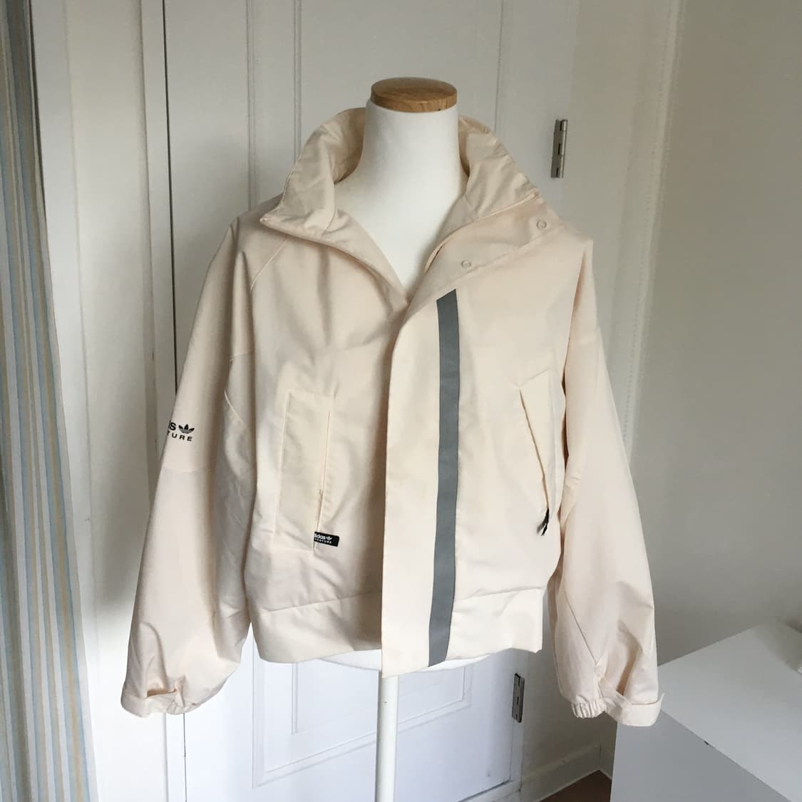 아디다스 어드벤처 크롭 자켓 아이보리 상품이미지1